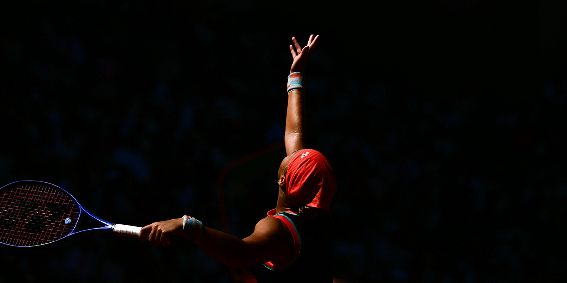 Diana Shnaider serves to US Madison Keys during their women's singles match on day 9 of the French Open tennis tournament on Court Suzanne-Lenglen at the Roland-Garros Complex in Paris on June 1, 2026. 
